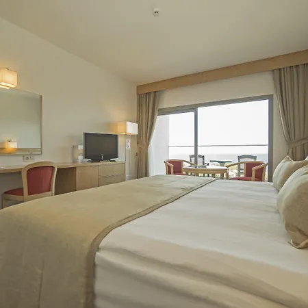 Grand Ontur מלון