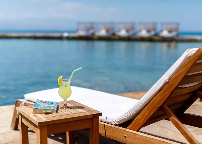 Grand Ontur Готель Чешме