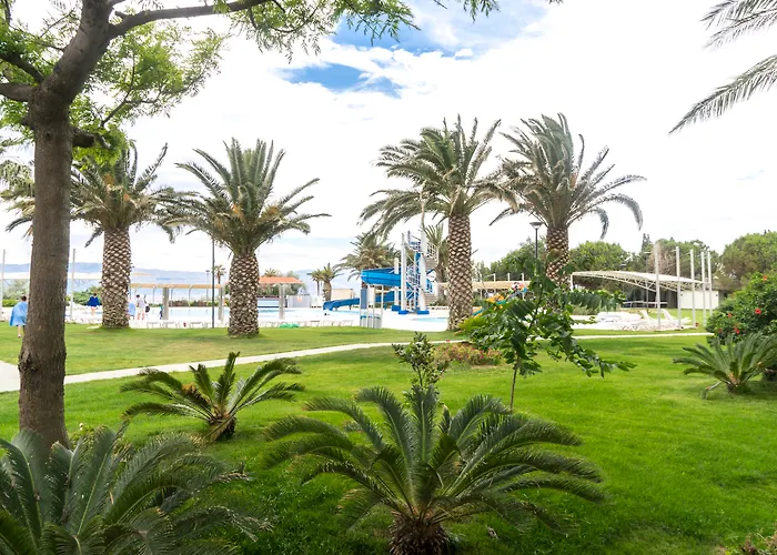 Готель Grand Ontur